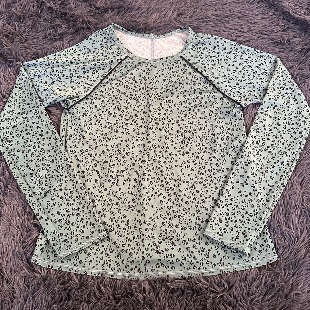Cheetah long sleeve work out shirt